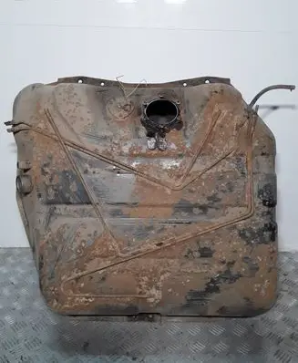 Mitsubishi Pajero Fuel tank 