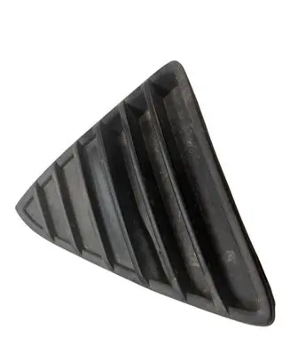Ford Focus Front bumper lower grill BM5117K946A
