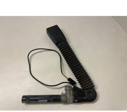 BMW 5 E60 E61 Front seatbelt buckle 6982520
