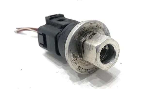 Audi A4 S4 B6 8E 8H Air conditioning (A/C) pressure sensor 8Z0959126