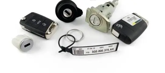 Volkswagen Golf VII Lock set 5G0800375AH