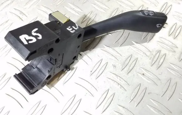 Volkswagen PASSAT B5 Wiper control stalk 349455