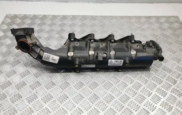 Opel Astra J Other engine bay part 141500277