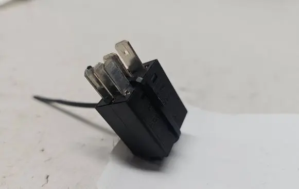 Audi Q7 4L Other relay 8Z0951253