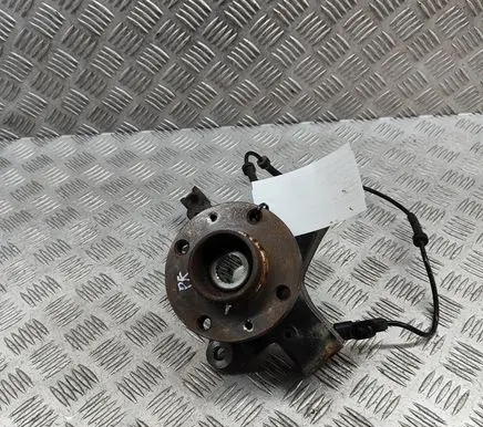 Renault Zoe Front wheel hub 400156124R 402022048R