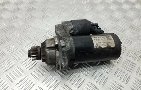 Volkswagen PASSAT B7 Starter motor 02M911024C