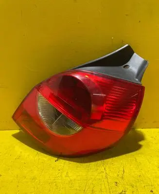 Renault Clio III Rear/tail lights 89035080