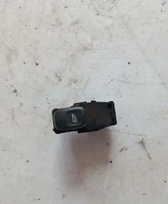 Volvo V70 Electric window control switch 9472275