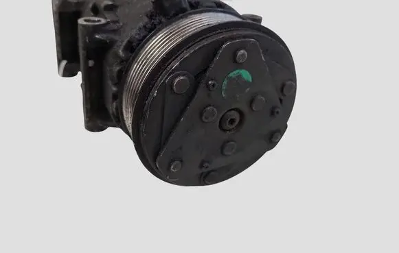 Renault Espace III Air conditioning (A/C) compressor (pump) 8200067915 01139509
