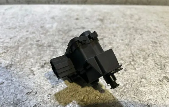 Skoda Fabia Mk3 (NJ) Fuel tank cap lock 7P0810773D 1103151502 1150244