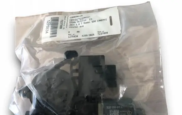 Skoda Octavia Mk1 (1U) A/C air flow flap actuator/motor 5Q0959811A