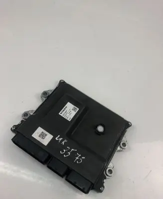 Volvo XC60 Engine control unit/module 32313937
