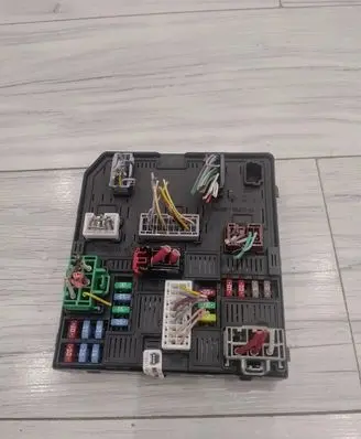 Renault Megane IV Fuse box set 284b66727r