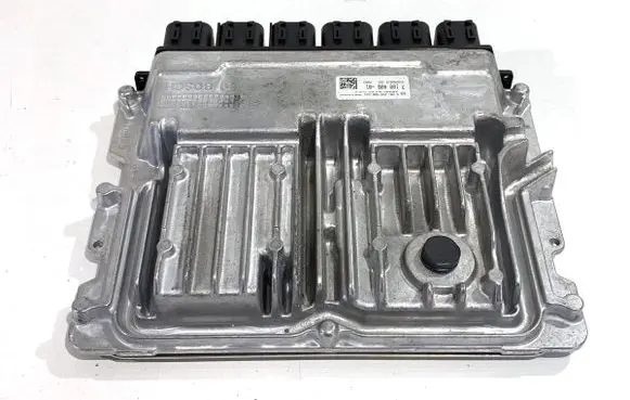 BMW X4 G02 Engine control unit/module ECU 7100408