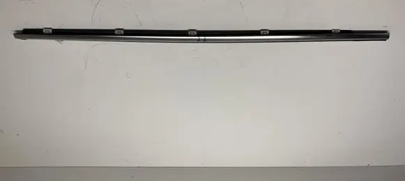 Hyundai i30 Side skirt rear trim 