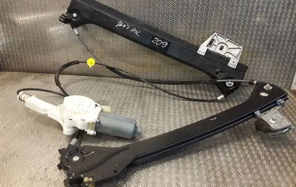 Mercedes-Benz CLK A209 C209 Front door electric window regulator A2308201042 2308201042