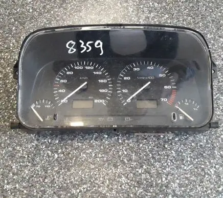 Volkswagen Golf III Speedometer (instrument cluster) 1H6919033A