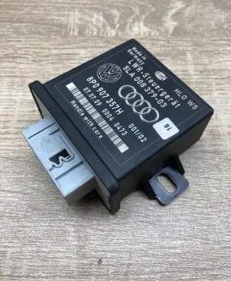 Audi A3 S3 8P Light module LCM 8P0907357H 5LA008379