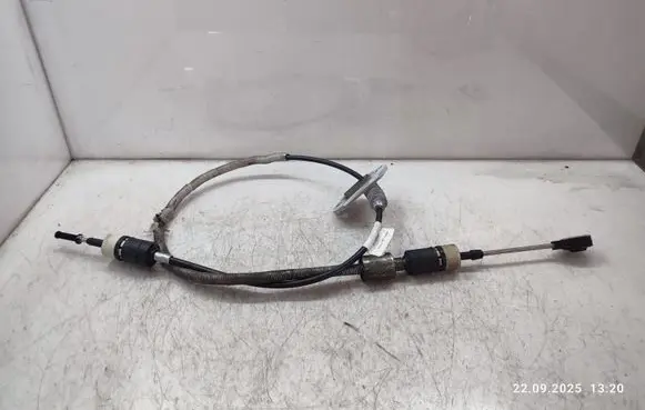 Volvo S90, V90 Gear shift cable linkage 31492811