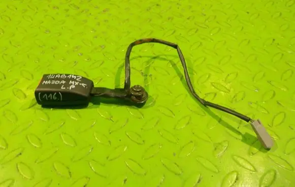 Mazda MX-5 NC Miata Front seatbelt PRZOD ZAPINKA