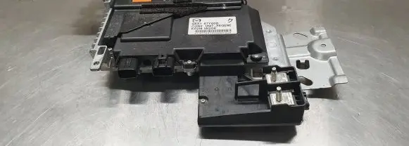Mazda 6 Voltage converter inverter GKK167Y60D