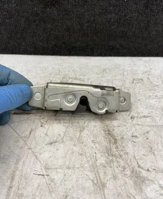 Volkswagen Crafter Sliding door lock A9067300435