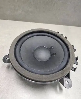 Volvo V40 Rear door speaker 30657445 15W26