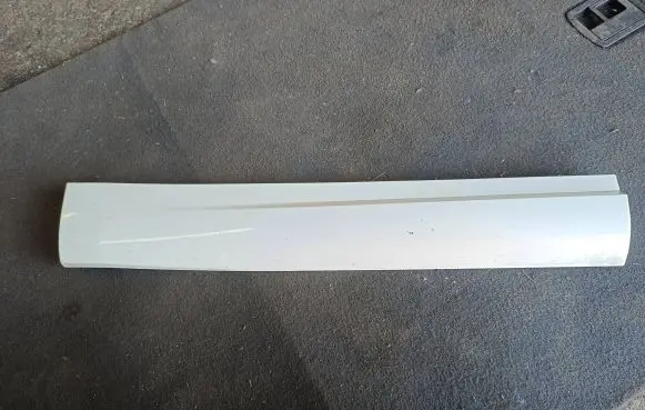 Maserati Levante Rear door trim (molding) 670065237