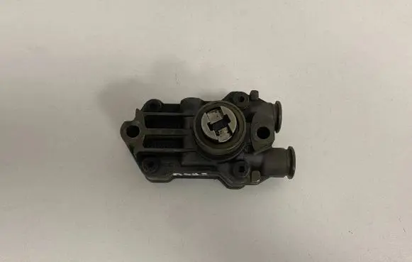 Mercedes-Benz C W203 Fuel injection high pressure pump A6110900350