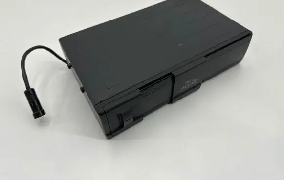 Jaguar XK8 - XKR CD/DVD changer LNF4160AA