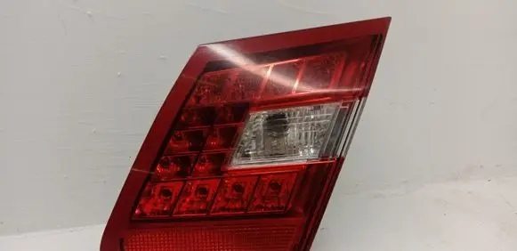 Mercedes-Benz E W212 Tailgate rear/tail lights A2128200864
