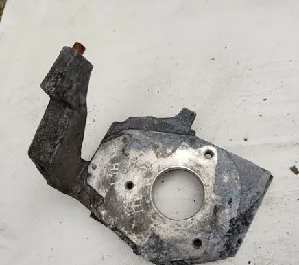 Peugeot 307 Engine mounting bracket 