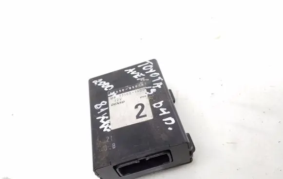 Toyota Avensis T220 Air conditioning/heating control unit 8865005060