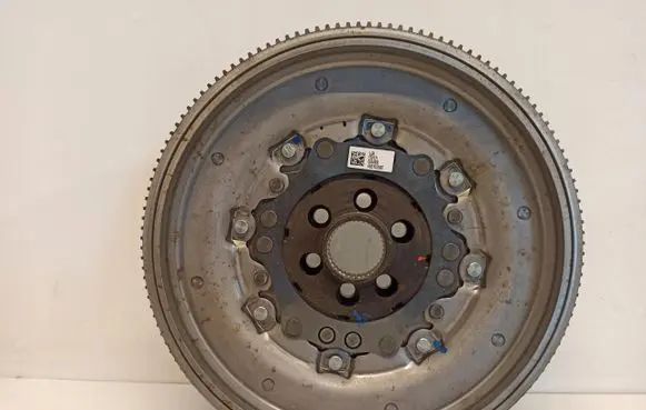 Volkswagen Tiguan Flywheel 05E105266F