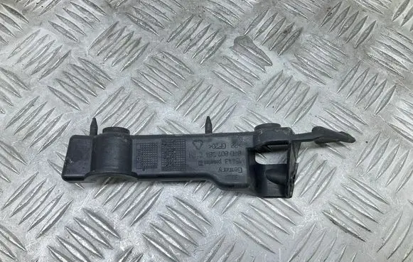 Audi A5 Sportback 8TA Front bumper mounting bracket 8T0807284C