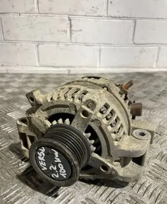 Toyota Corolla Verso E121 Generator/alternator