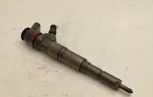 BMW 1 E81 E87 Fuel injector 7794435 13537794435 0445110209