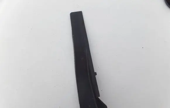 Opel Corsa D Windshield trim 13232231 13221196