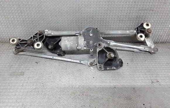 Chrysler Voyager Front wiper linkage and motor