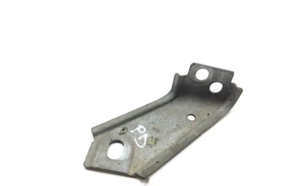 Volvo V40 Fender mounting bracket