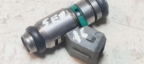 Renault Scenic I Fuel injector 18042590ACAZJ115 H900007