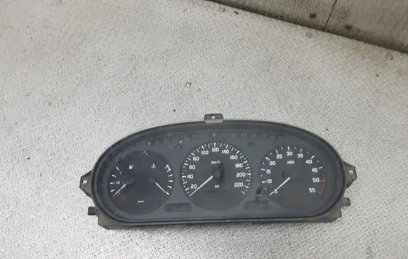Renault Scenic I Speedometer (instrument cluster) 215781612