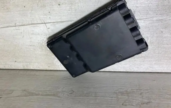 BMW X1 F48 F49 Battery relay fuse 9321023