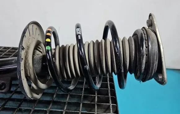 Peugeot 3008 II Front coil spring IMPRK1557442