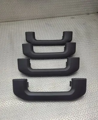 Polestar 2 A set of handles for the ceiling 