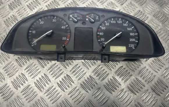Volkswagen PASSAT B5 Speedometer (instrument cluster) 3B0919880D 110008776005