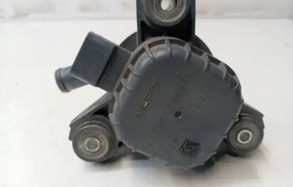 Mitsubishi Outlander Water pump 21141010420