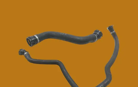 BMW 5 F10 F11 Engine coolant pipe/hose 8377671