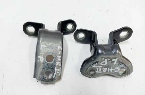 Toyota C-HR II Front door hinge set CHR