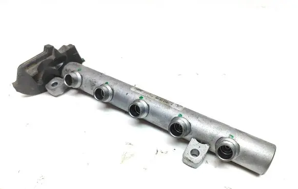 Renault Trafic III (X82) Fuel main line pipe 175210542R HMLGT1810B 1827500013